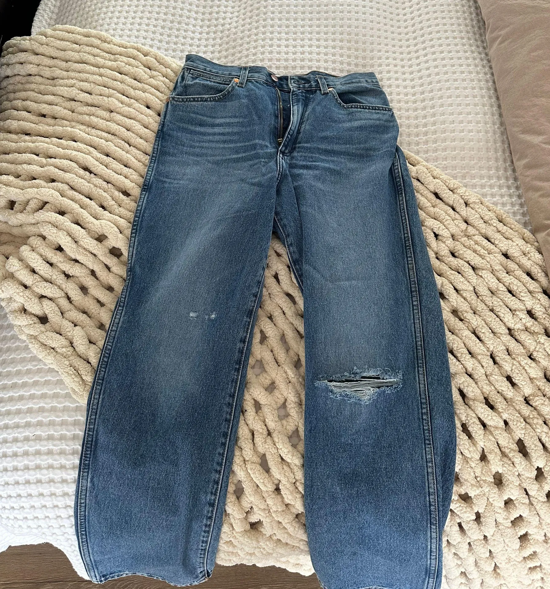 High Waisted Jeans - Image 4