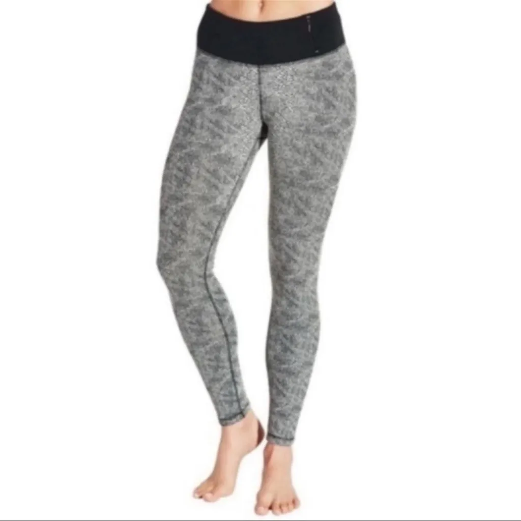 CALIA BY CARRIE UNDERWOOD WORK OUT YOGA PILATES LEGGINGS ATHLETIC LOT SALE $30 Size undefined - Image 11