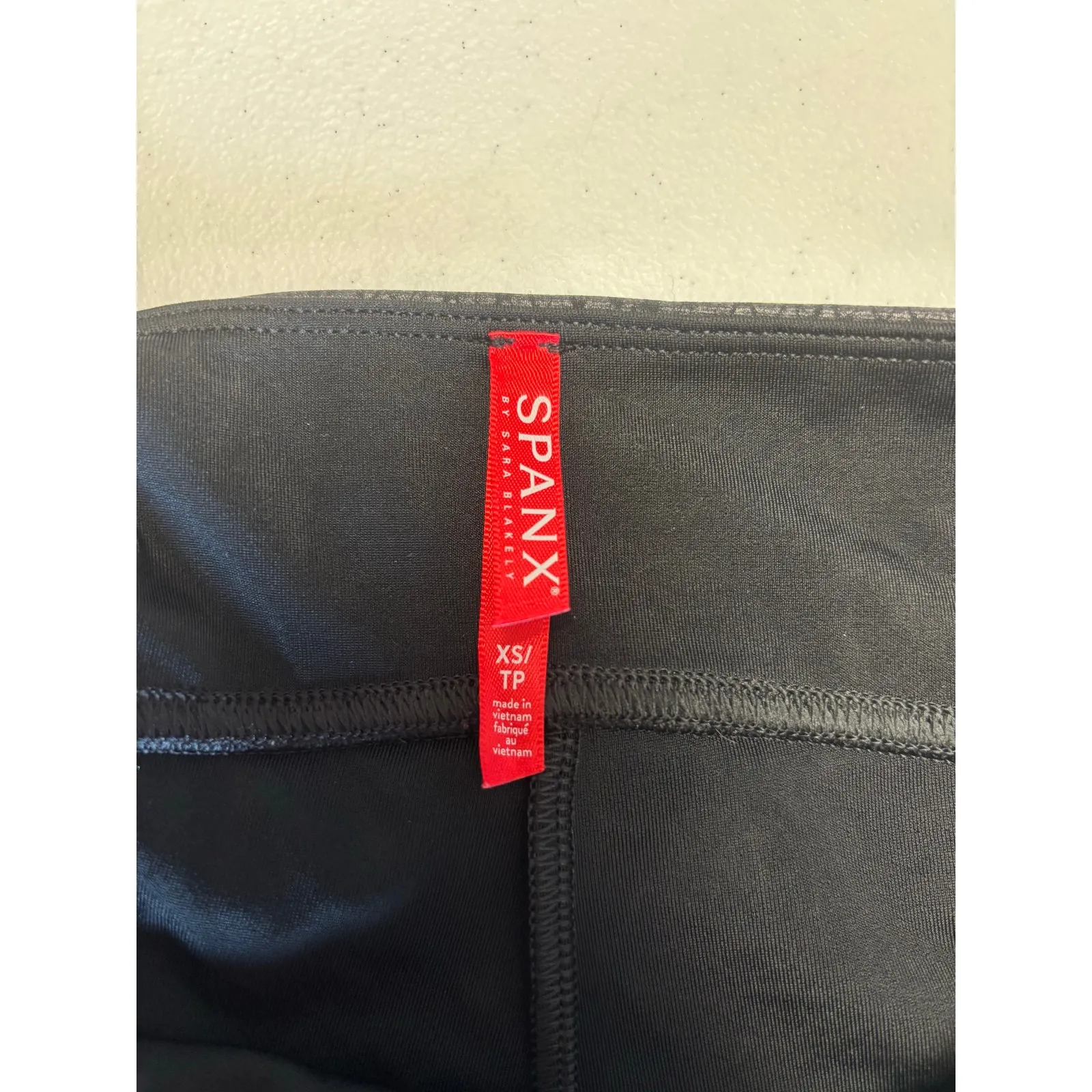 SPANX Black Faux Leather Leggings, Faux snakeskin finish, women’s size xs - Image 4