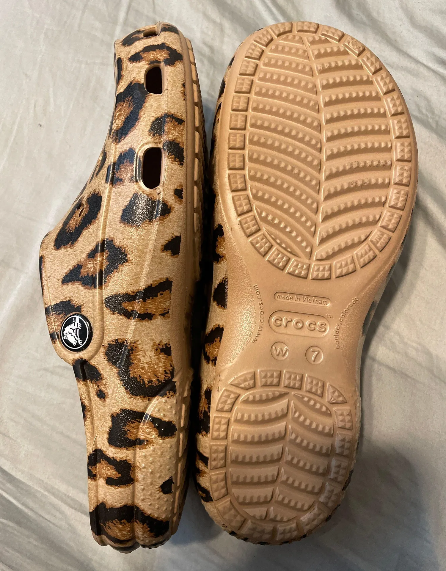 Crocs cheetah print - Image 2