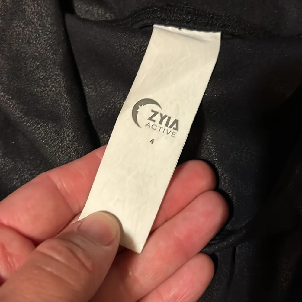 Zyia bleecher street legging - Image 4