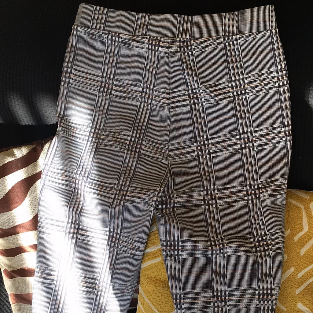 SHEIN plaid leggings/pants size M - Image 5