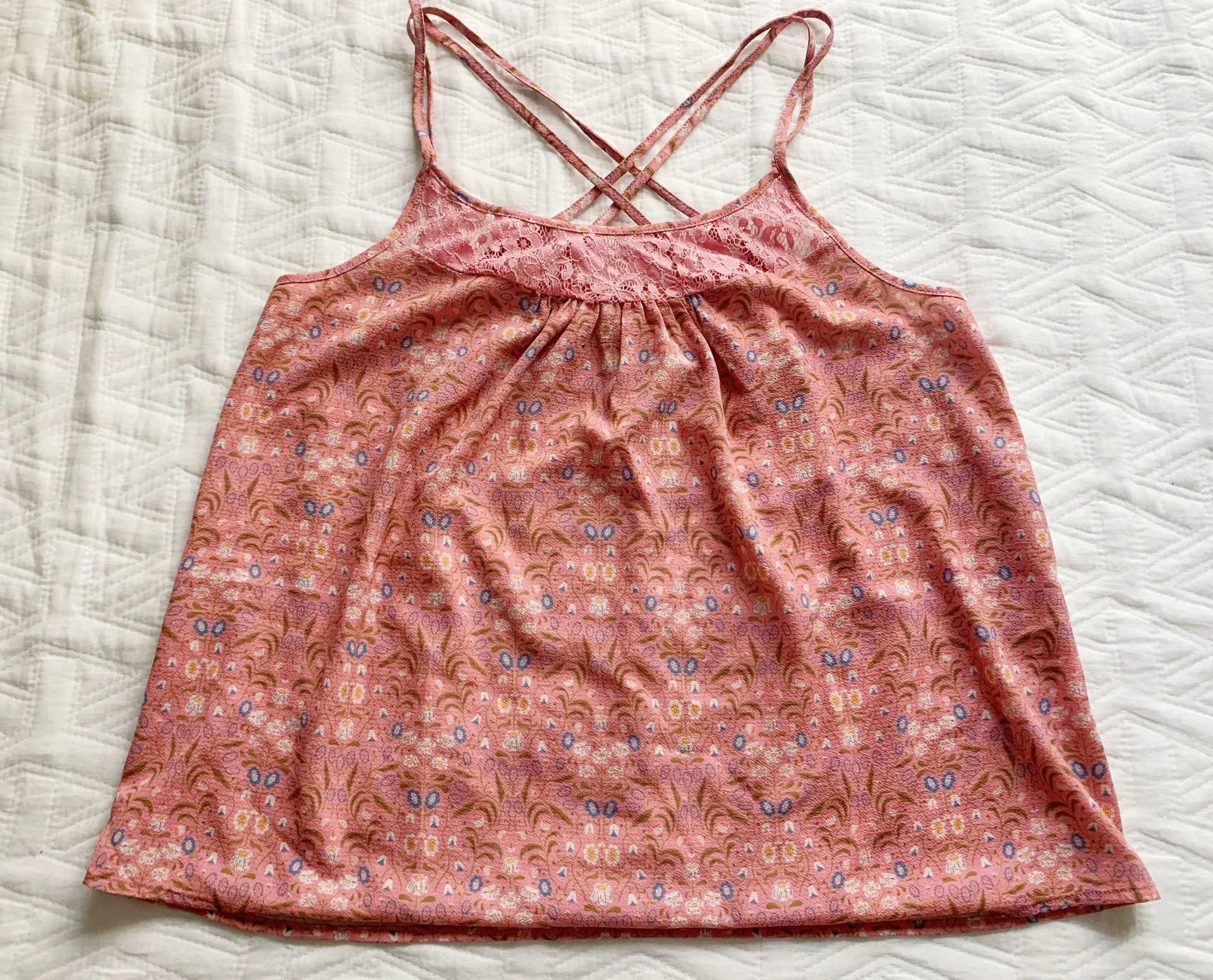 Lace Floral Strappy Cami - Image 3