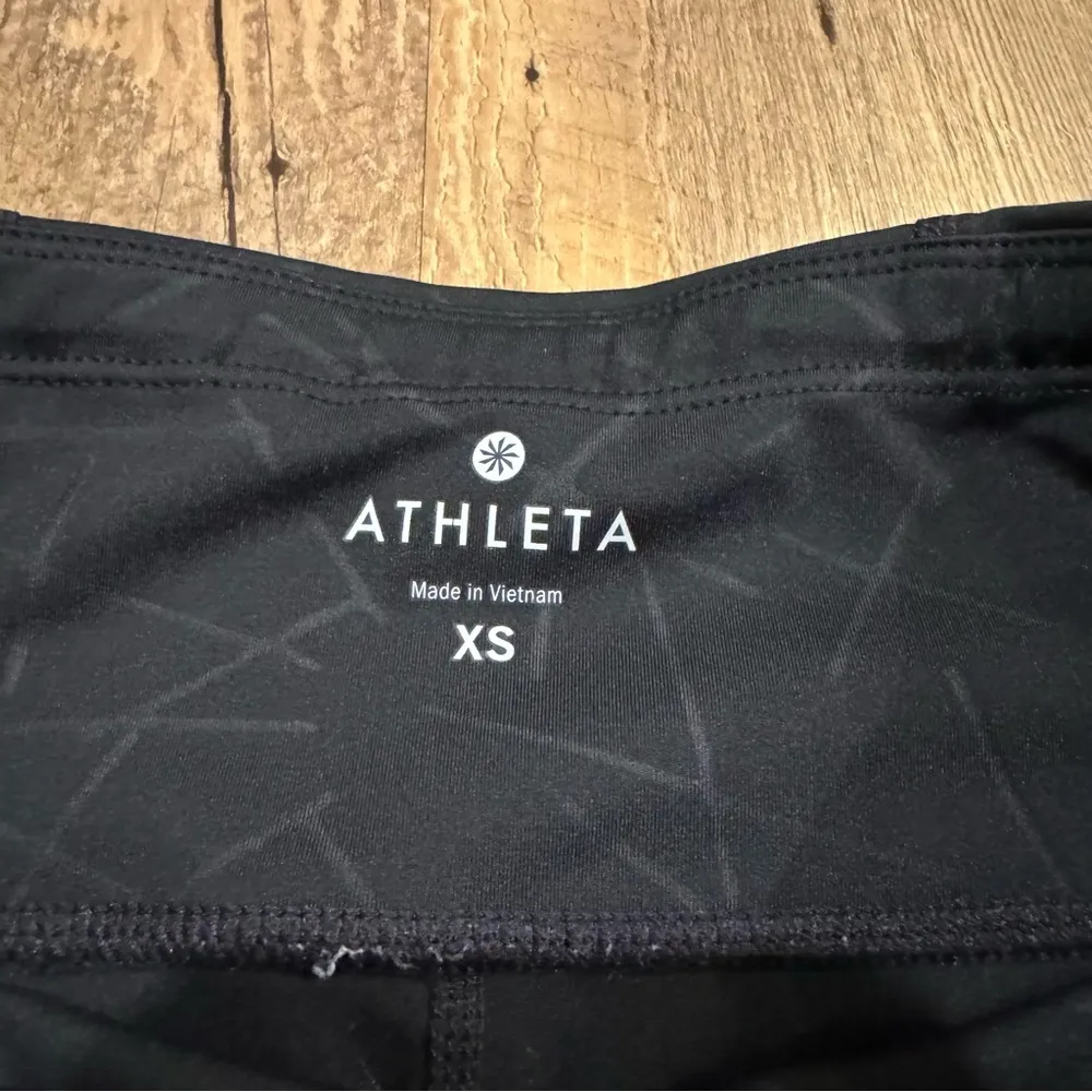 Athleta Aura Sonar Mesh Legging - Image 5