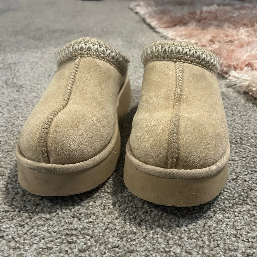 Tan Slippers - Image 6