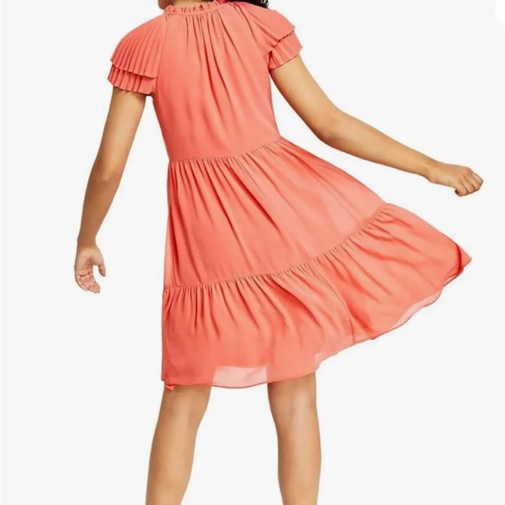 NWT Vince Camuto Chiffon Pleated Sleeve Float Dress, Size 4P - Image 2