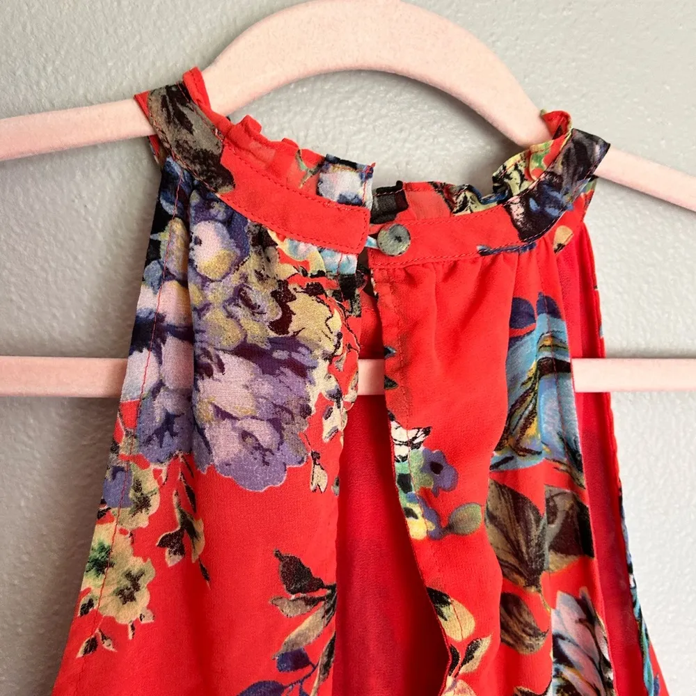 Red floral shorts romper Size L - Image 4