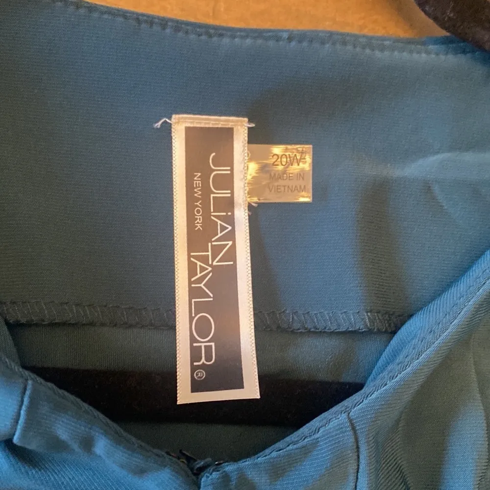 Julian‎ Taylor New York teal pleated cardigan size 20W - Image 6