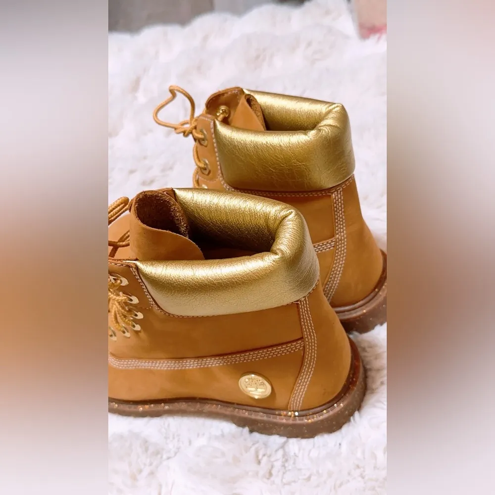 TIMBERLAND WOMEN'S HERITAGE WATERPROOF BOOT WHEAT NUBUCK W GOLD A5RS8 - Image 6