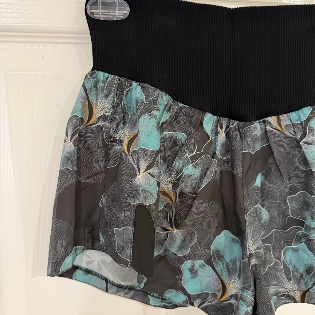 Free People Carpe Diem Shorts - Image 2