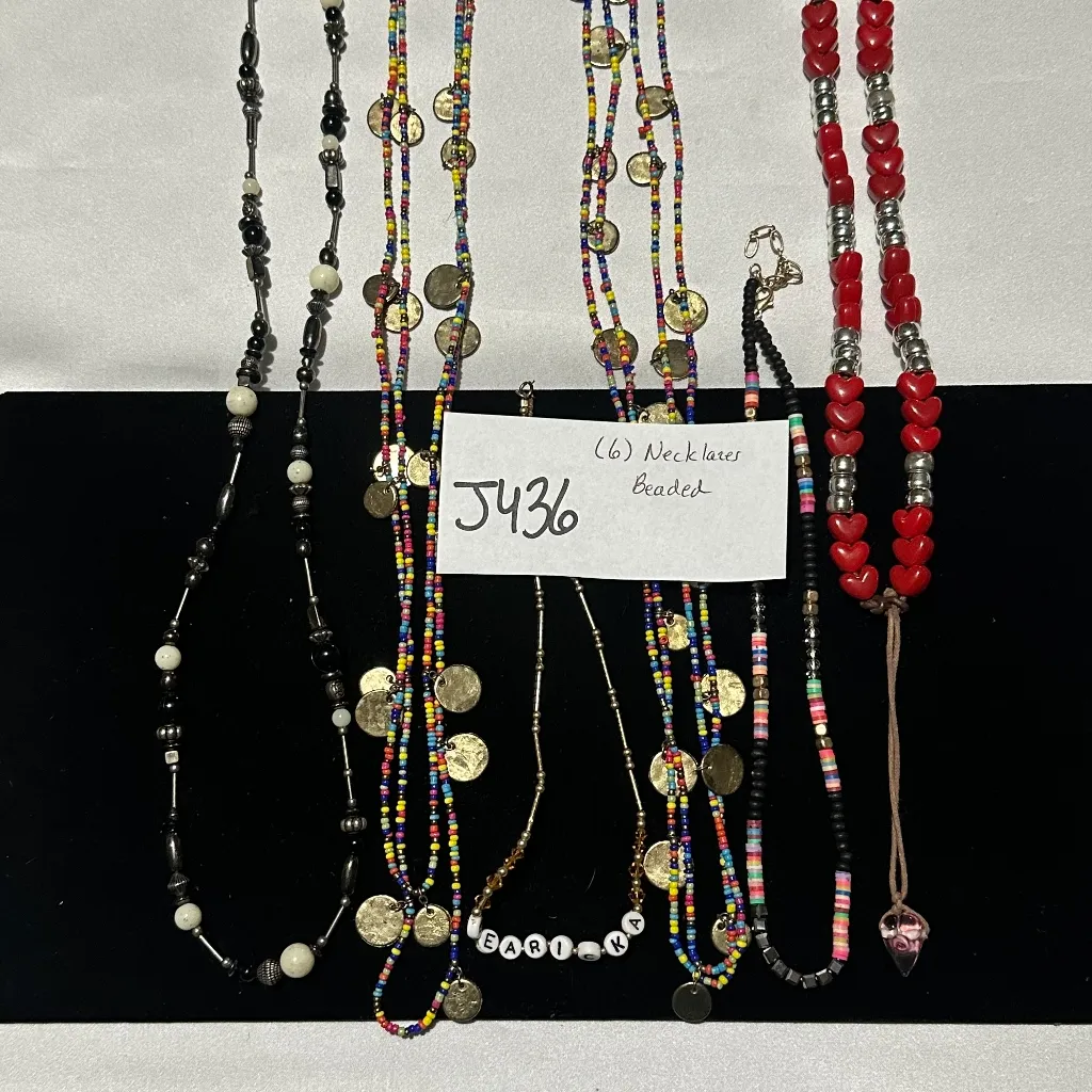 J436 Bulk Bundle of 6 Beaded Necklaces Gold - Image 3