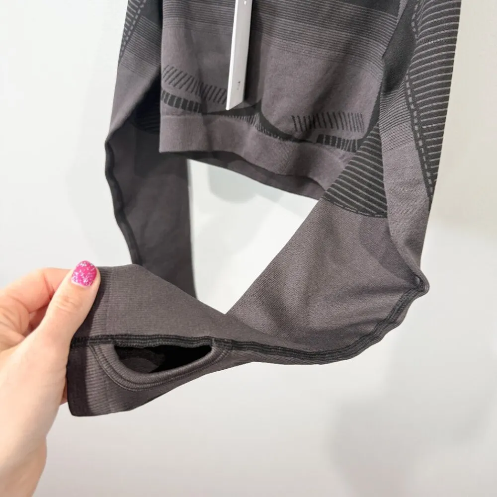 NWT Gymshark Geo Ombre Seamless Crop Top Black Size S - Image 6