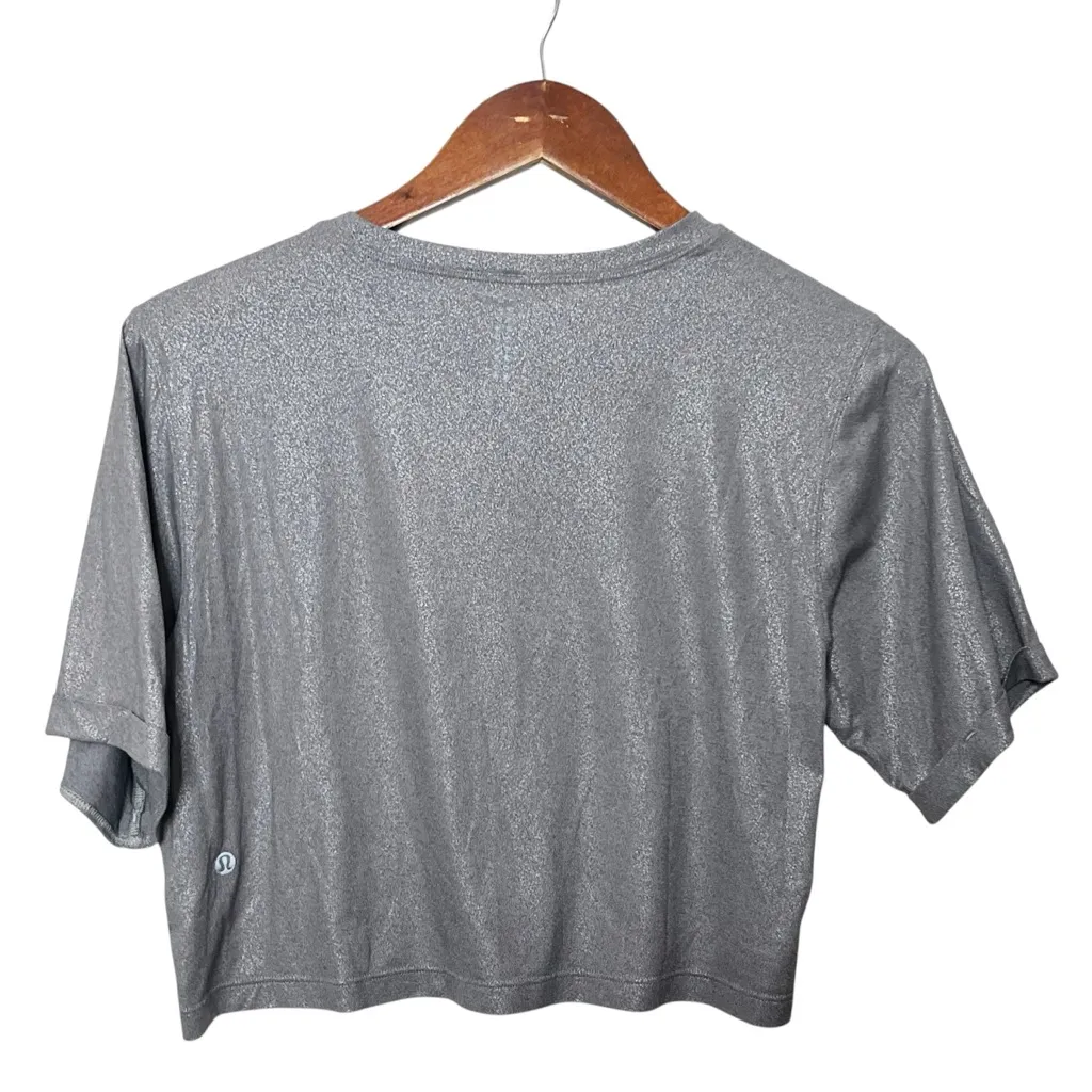 Lululemon x SoulCycle To The Beat Cropped Tee Silver Foil Grey Women’s Size 6 - Image 9