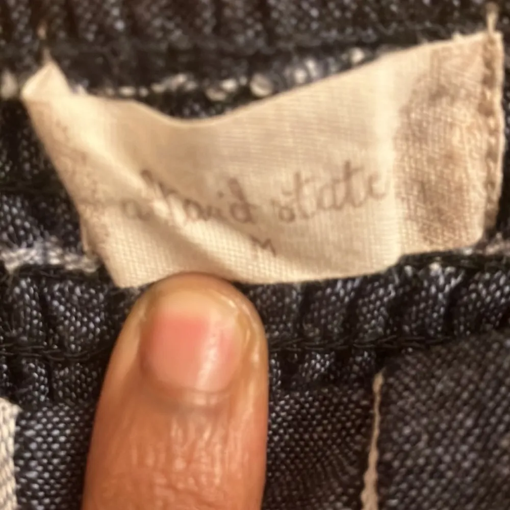 Altar’d State blue with white stripes crop top woman’s size medium - Image 5