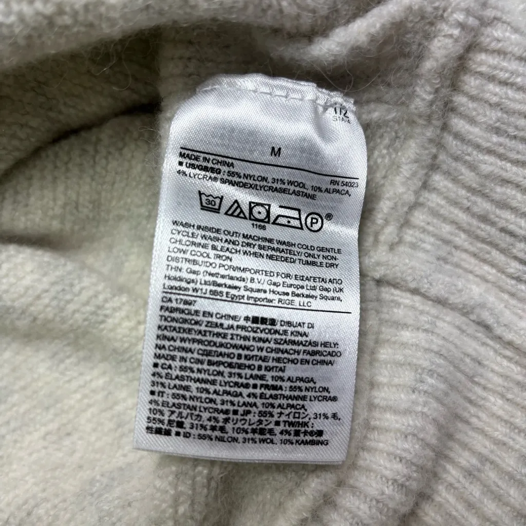 Banana Republic ENVELOPE-SIDE SLEEVELESS PULLOVER Cream Turtleneck Sweater M - Image 5