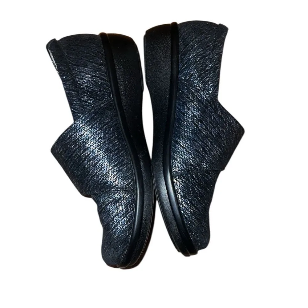 Alegria Women's Blue and Silver Slip-On Shoes 37 - Image 3