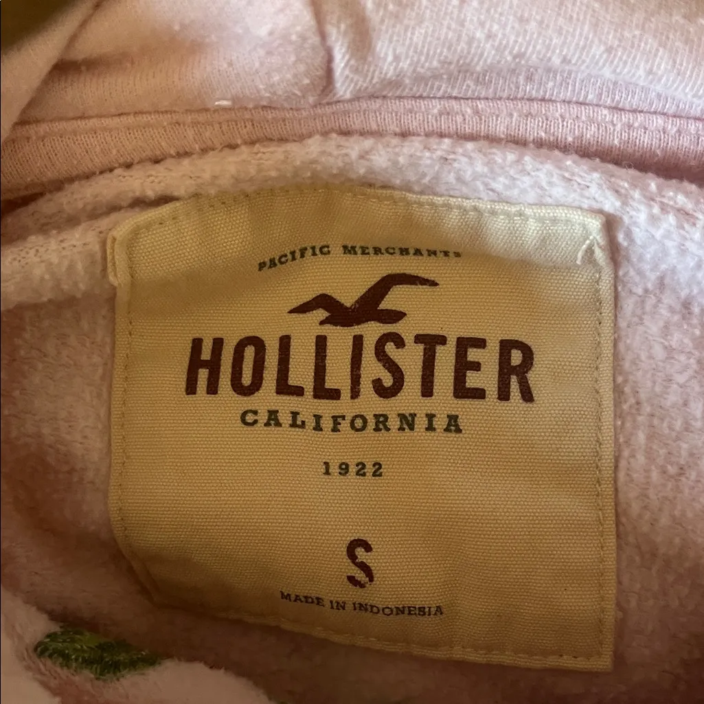 Hollister Light Pink Hoodie with Rose‎ Embroidery Woman’s Size Small - Image 2