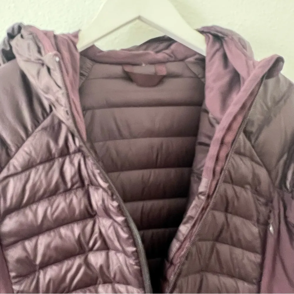 Lululemon Down For A Run Jacket II Black Cherry Fall Winter Coat size 4 - Image 3