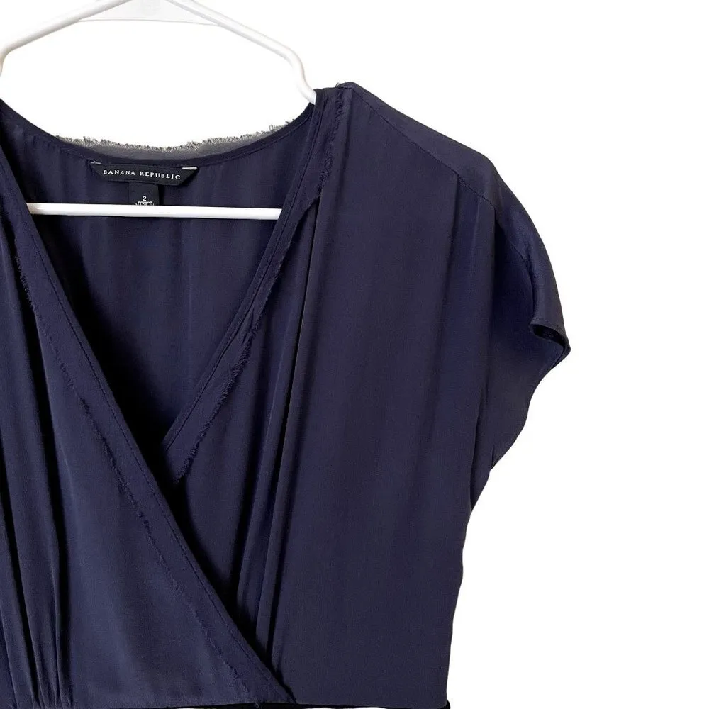 Banana Republic silk business casual blue and black short sleeved summer dress - Image 2