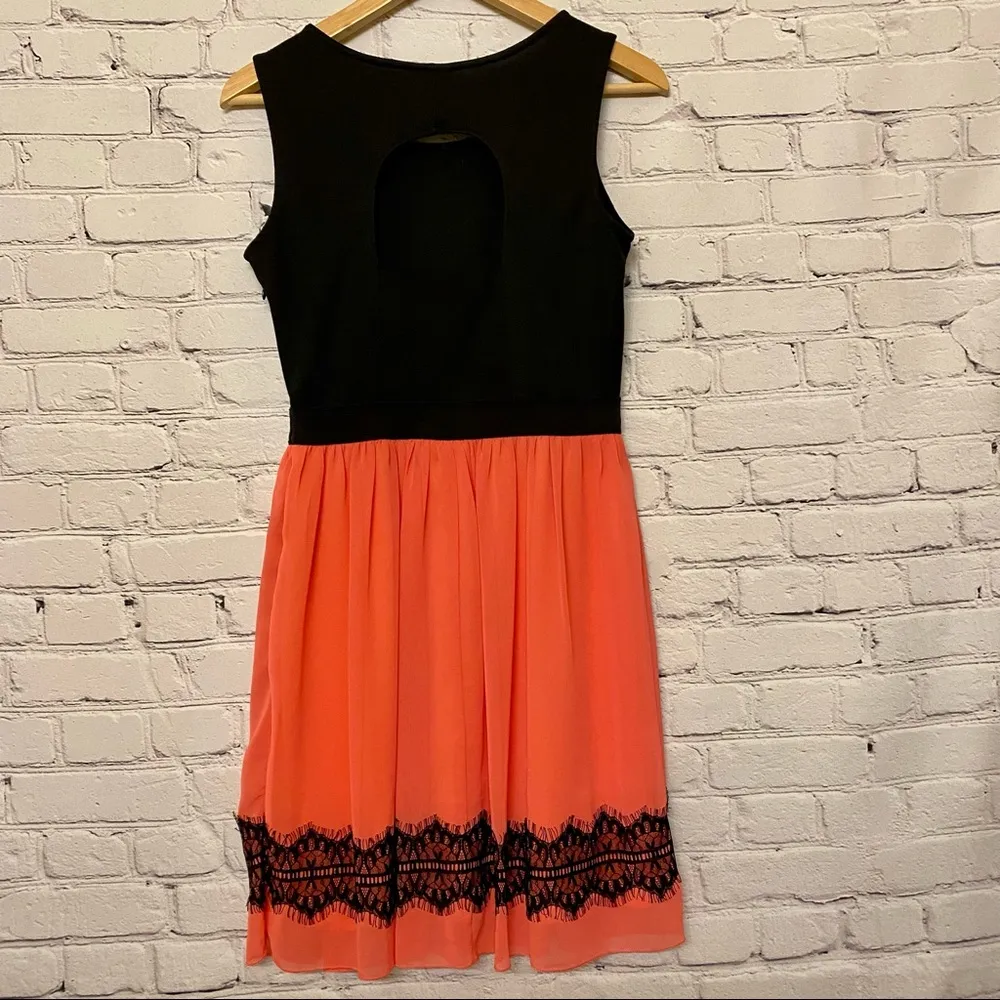 En Focus Studio Women’s Tank Dress w/ Lace Detail Black & Coral Size 6 EUC - Image 2