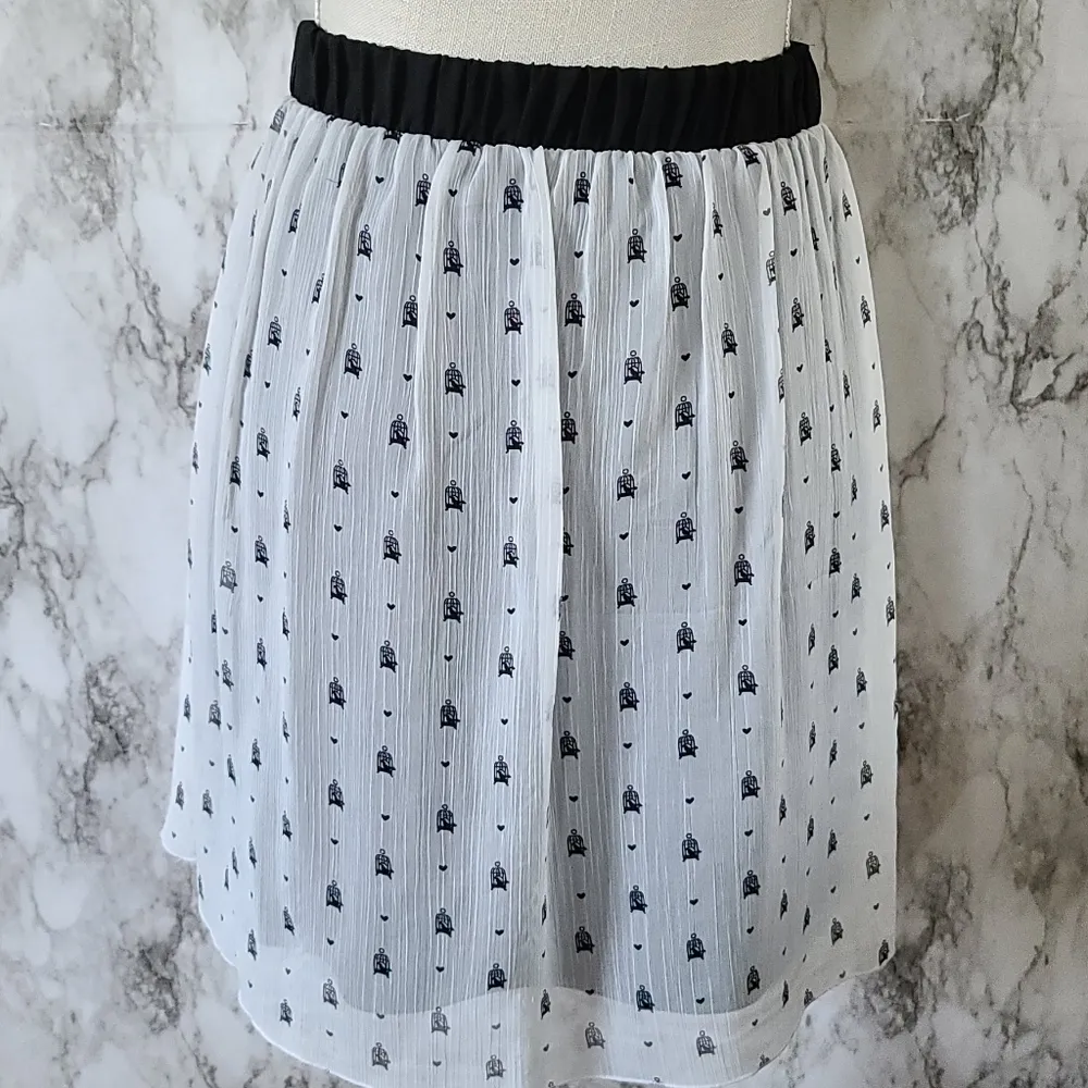 Maurices chiffon birdcage skirt size small - Image 4