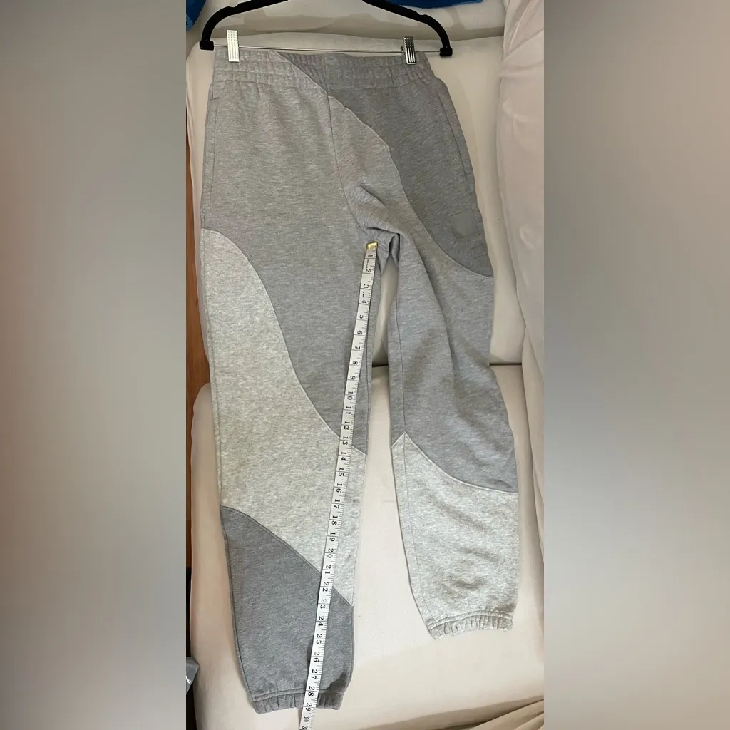 ALO Yoga NWOT Make Waves Sweatpants Joggers Athletic Heathered Grey Tonal Size S - Image 10