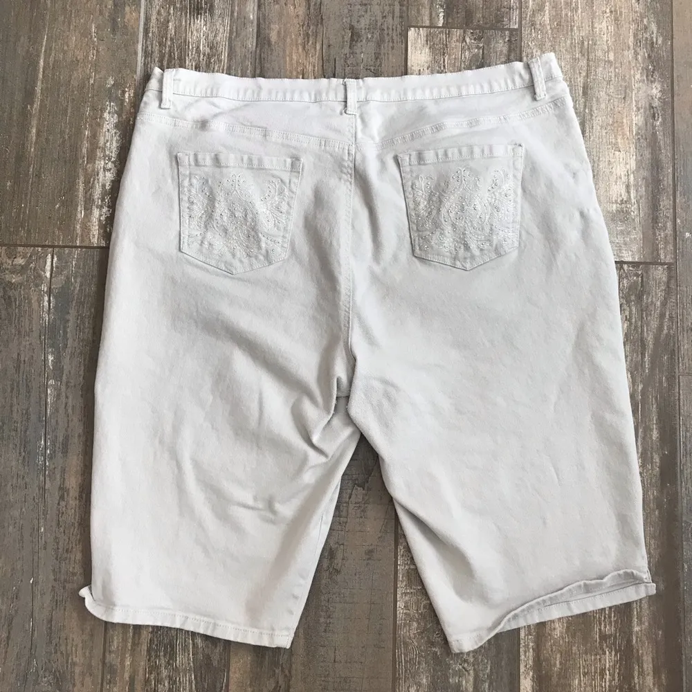 GLORIA Vanderbilt Amanda stretch Skimmer size 22W - Image 7