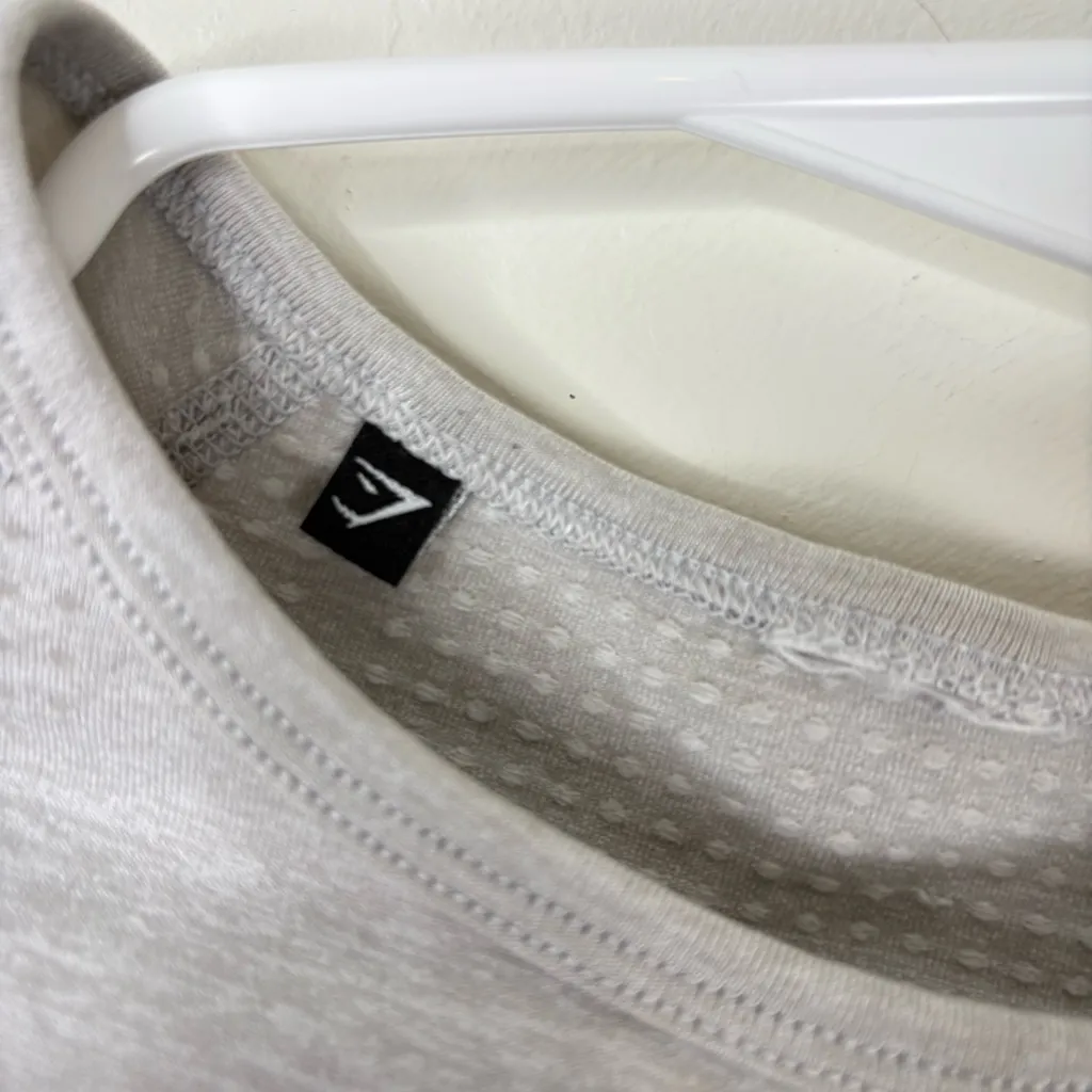 Gymshark Women’s Black Leggings 25” and Long Sleeve Crop Top Light Beige Small - Image 3