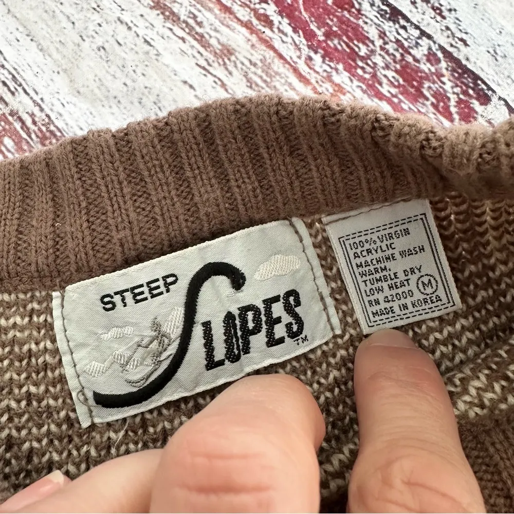 Vintage “Steep Slopes” Snowflake Sweater Tan Size M - Image 5