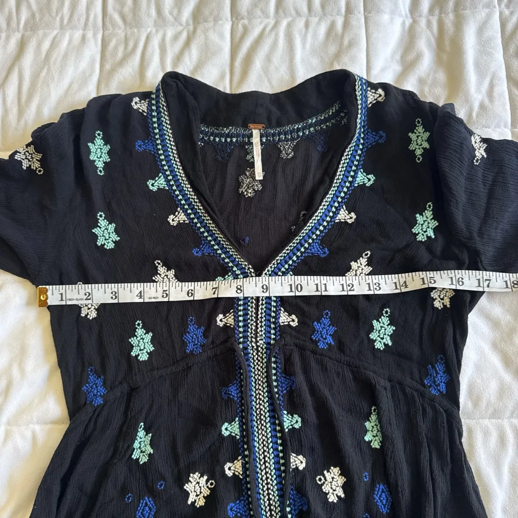 Free People Black and White V-Neck Sundress with Bishop Sleeves - Image 9