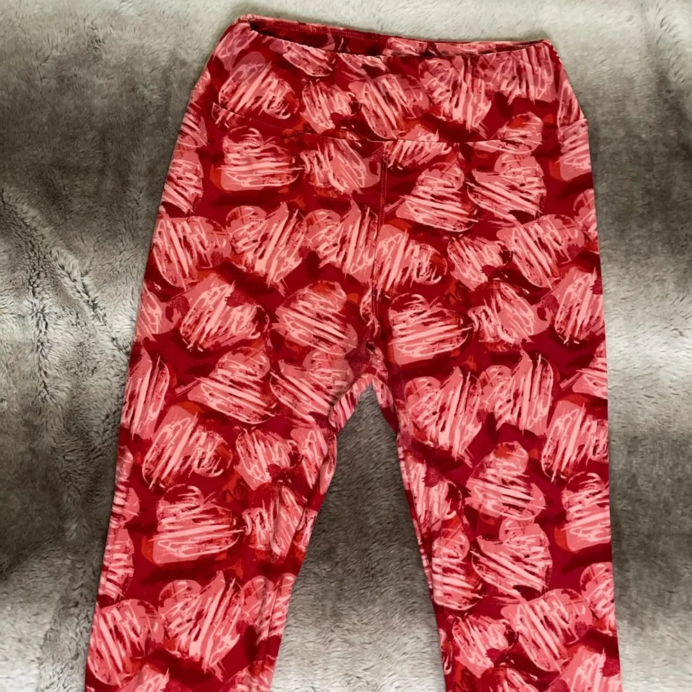 Lularoe Leggings Hearts Size OS - Image 3