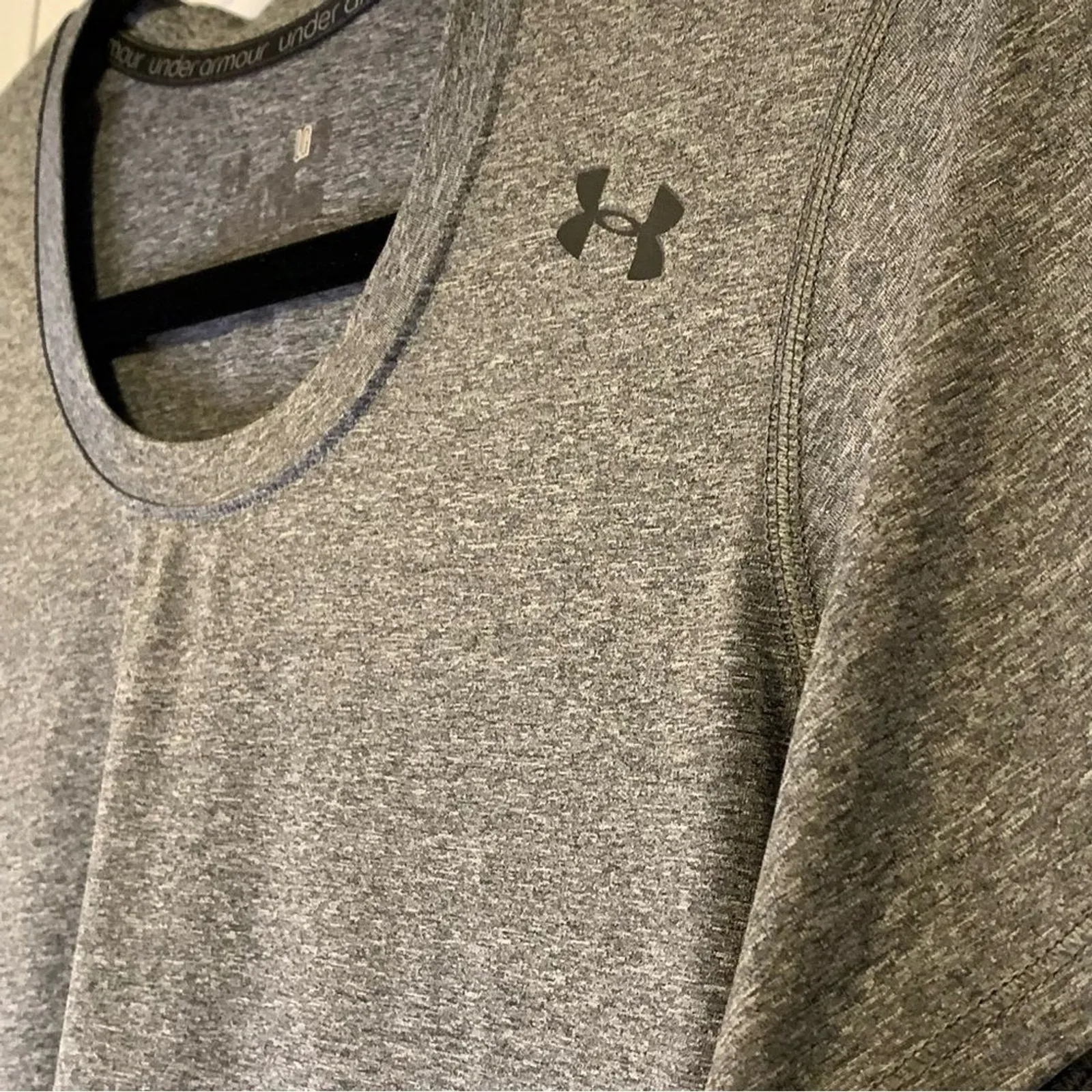Under Armour Heat Gear Fitted T-Shirt Short Sleeve Women's Large Gray Gym # - Image 4