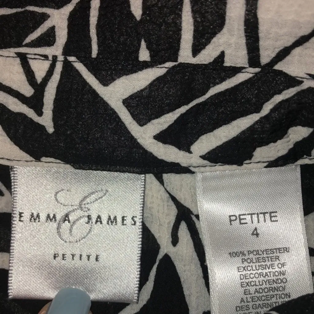 Emma James Petite Floral Button Up Black Shirt Size 4 - Image 3