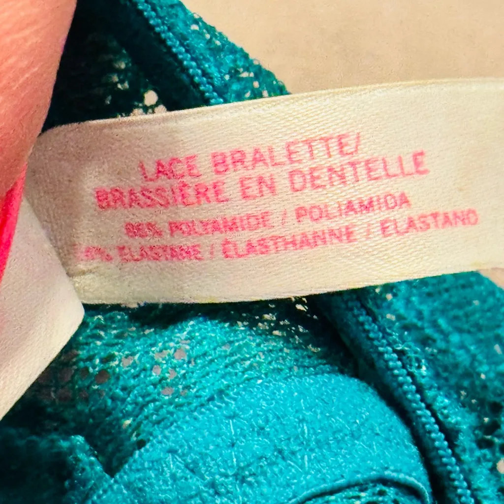 Victoria’s Secret PINK Lace Tropical Teal Push-up
Bralette - Image 12