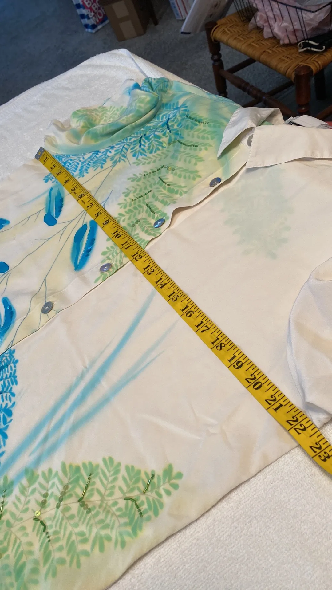 Valenti 100% silk blouse button up bead and sequin embellishments Size large White - Image 5