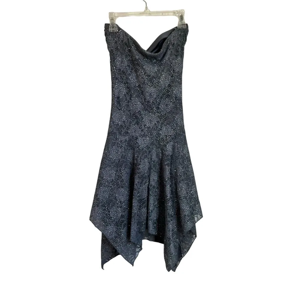 Alyn Paige Gray & Silver Lace Y2K Strapless Handkerchief Hem Party Dress Sz S - Image 2