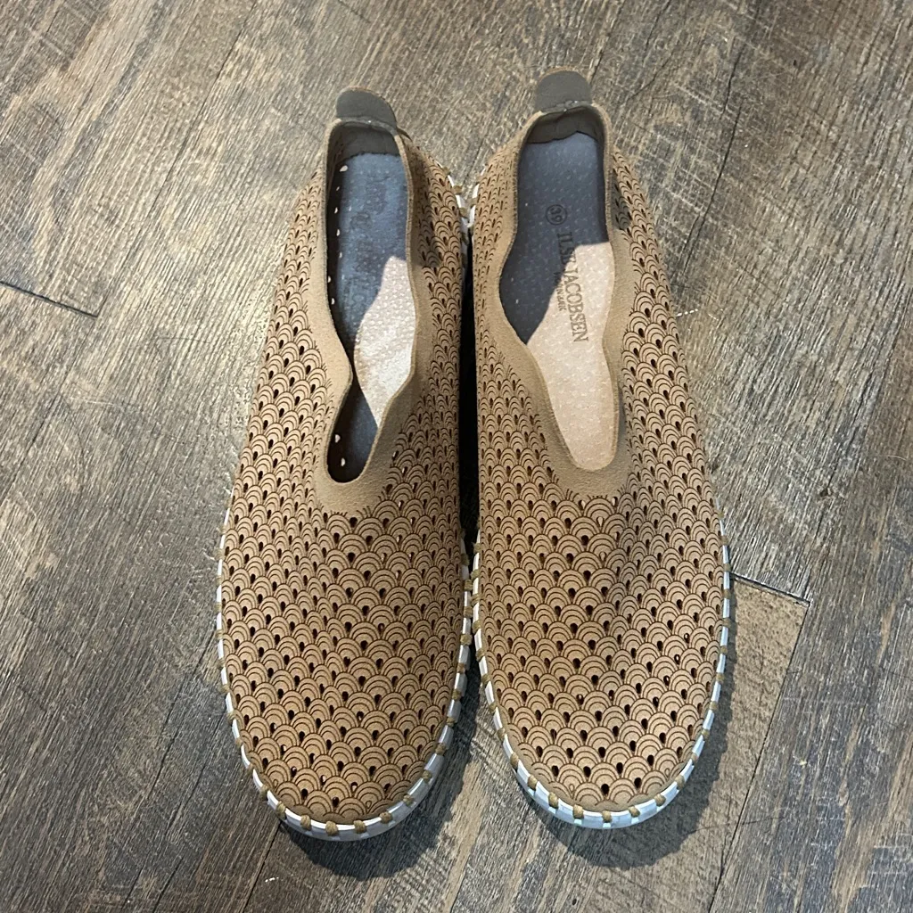 Ilse Jacobsen Womens HORNBÆK Tulip 139 Latte TULIP139 110 Slip - Image 2