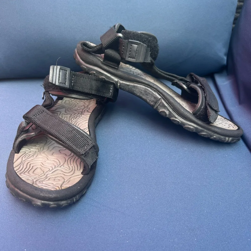 Teva  sandals with velcro straps - Image 3