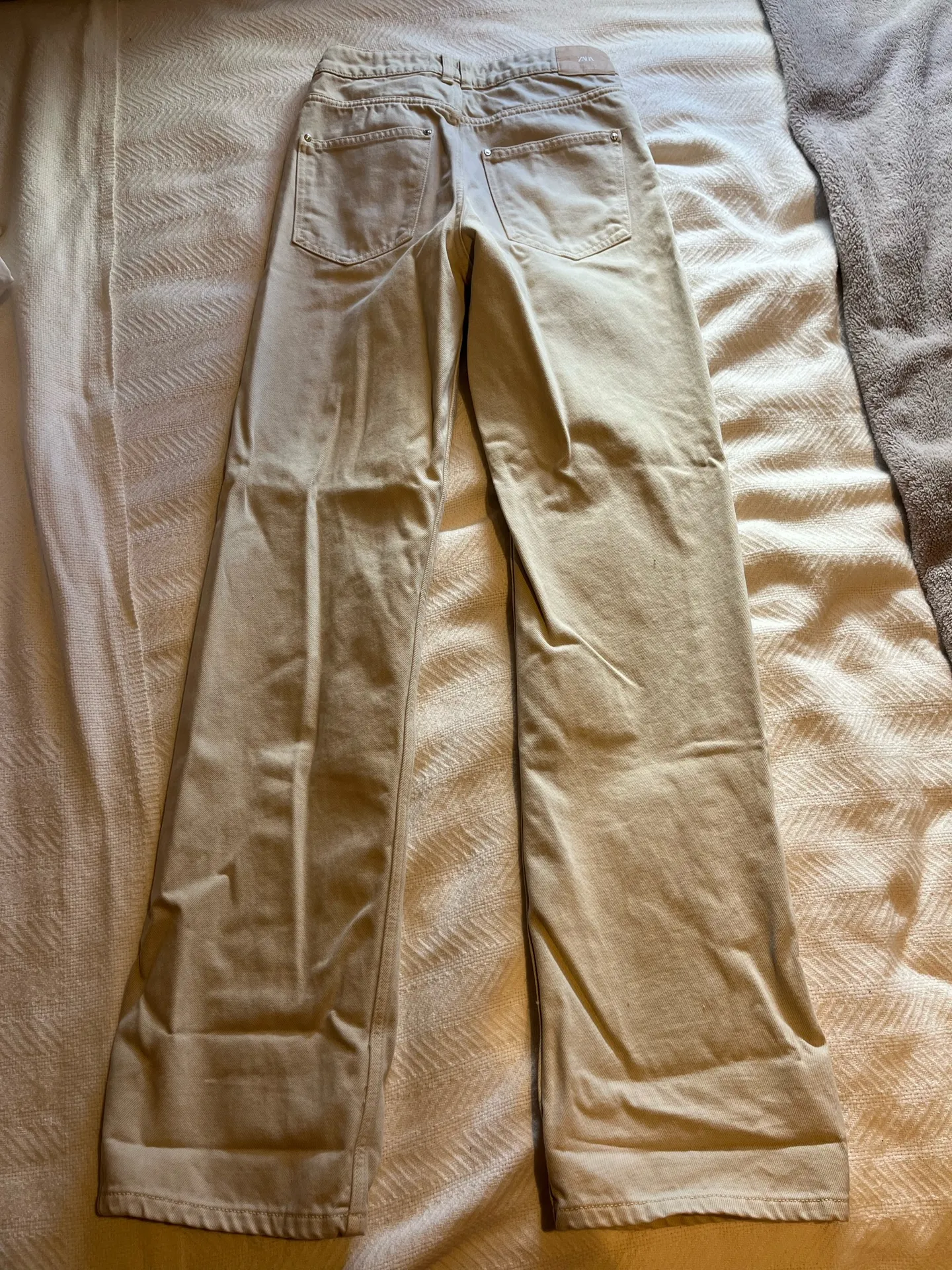 ZARA Cream Jeans High-Rise - Image 2