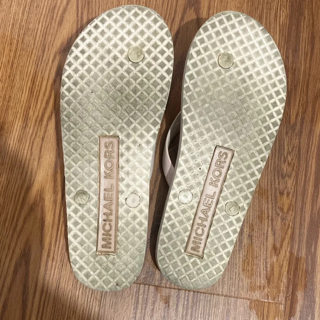 Michael Kors Beige Flip Flops with Gold Logo - Image 4