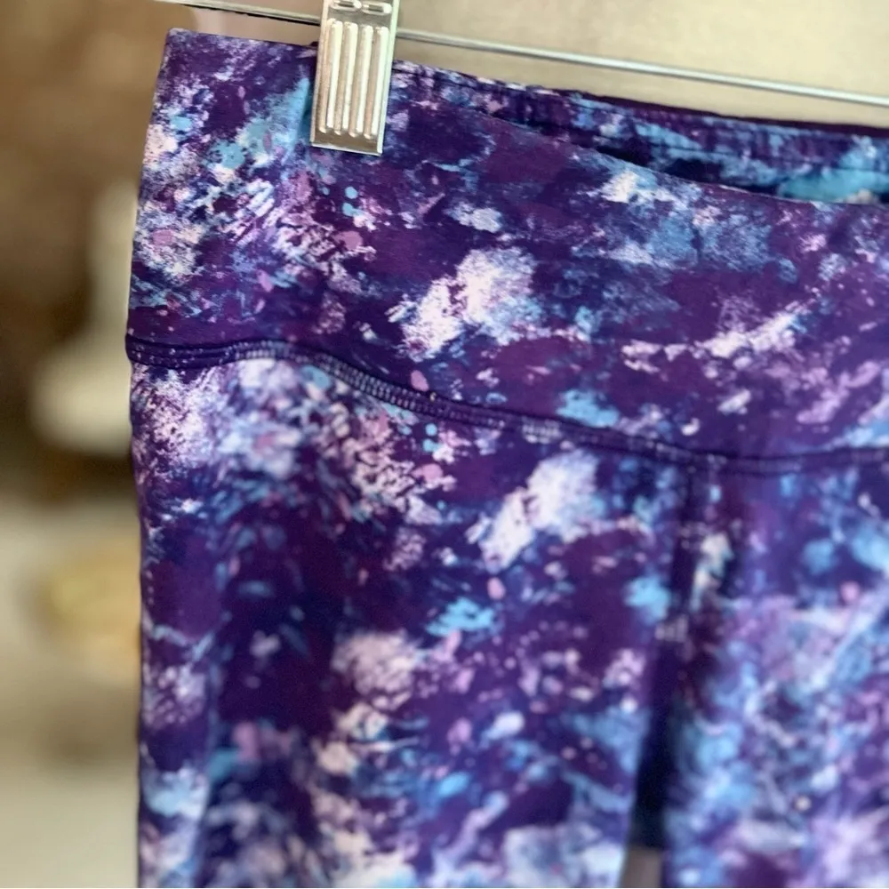 Gaiam Leggings Cropped Ruched Hem Purple XS Watercolor Athletic Yoga Exercise - Image 4