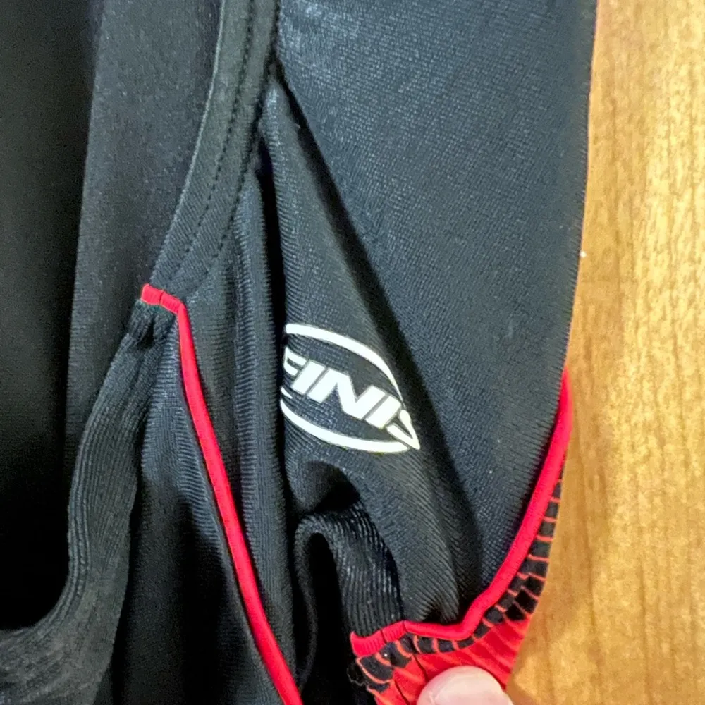 FINIS Swimsuit Red Black One Piece Swim Suit Aqua Tuff NWT Bladeback Size 26 - Image 5