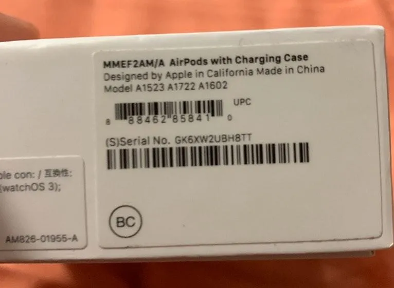 Apple AirPods - Image 4