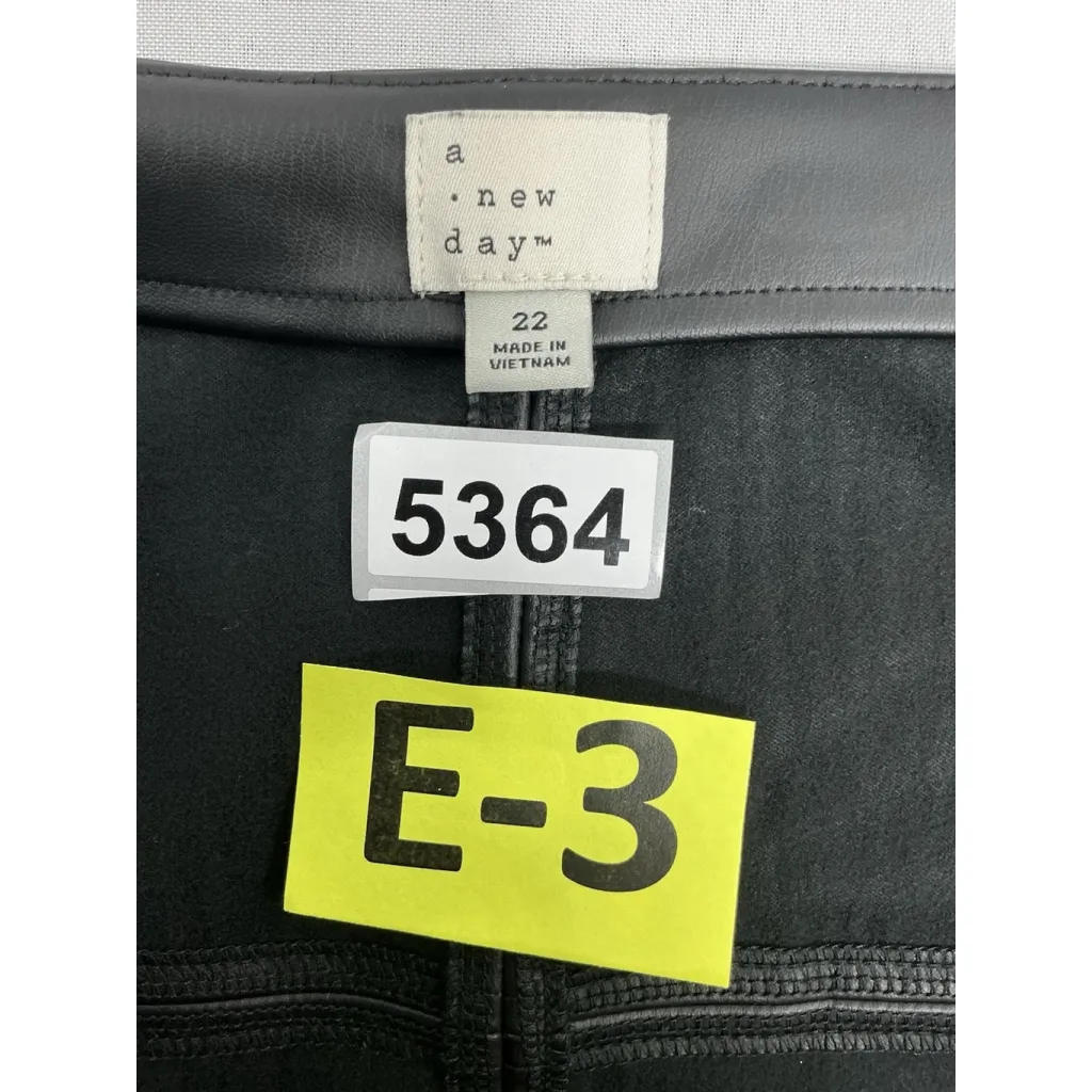 Womans A New Day Maxi Faux Leather Skirt 22 Black Side Zip Back Slit - Image 3