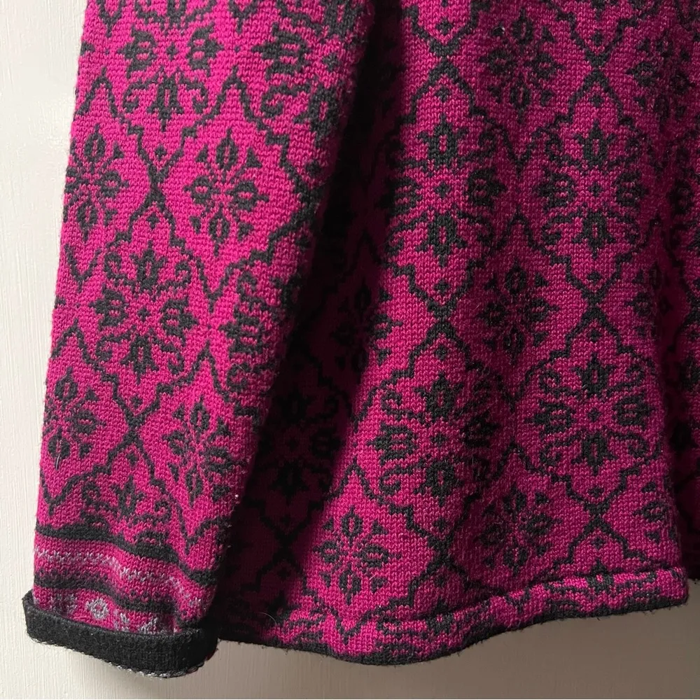 Appleseed’s Magenta Sweater Size L - Image 5