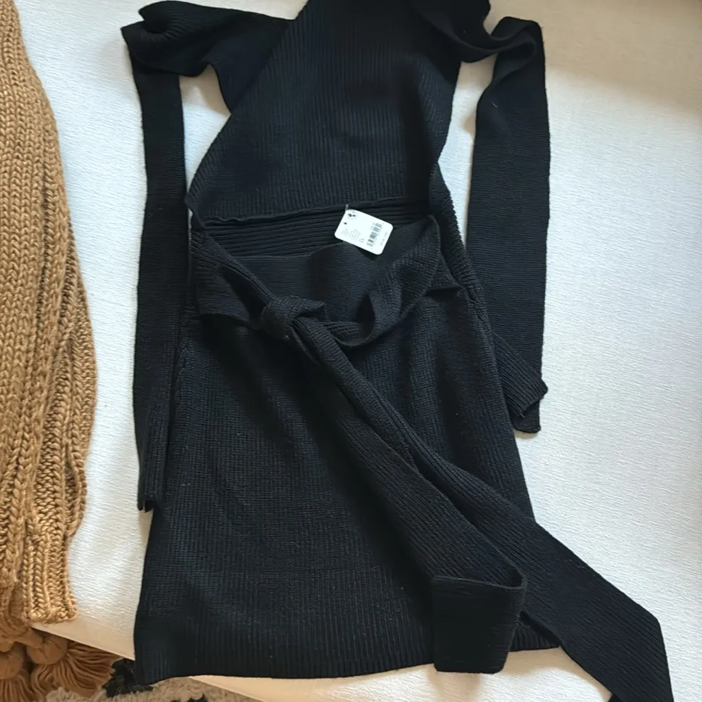 Free people beach Orchid dress sz xs black.Worn once.Mint condition - Image 6