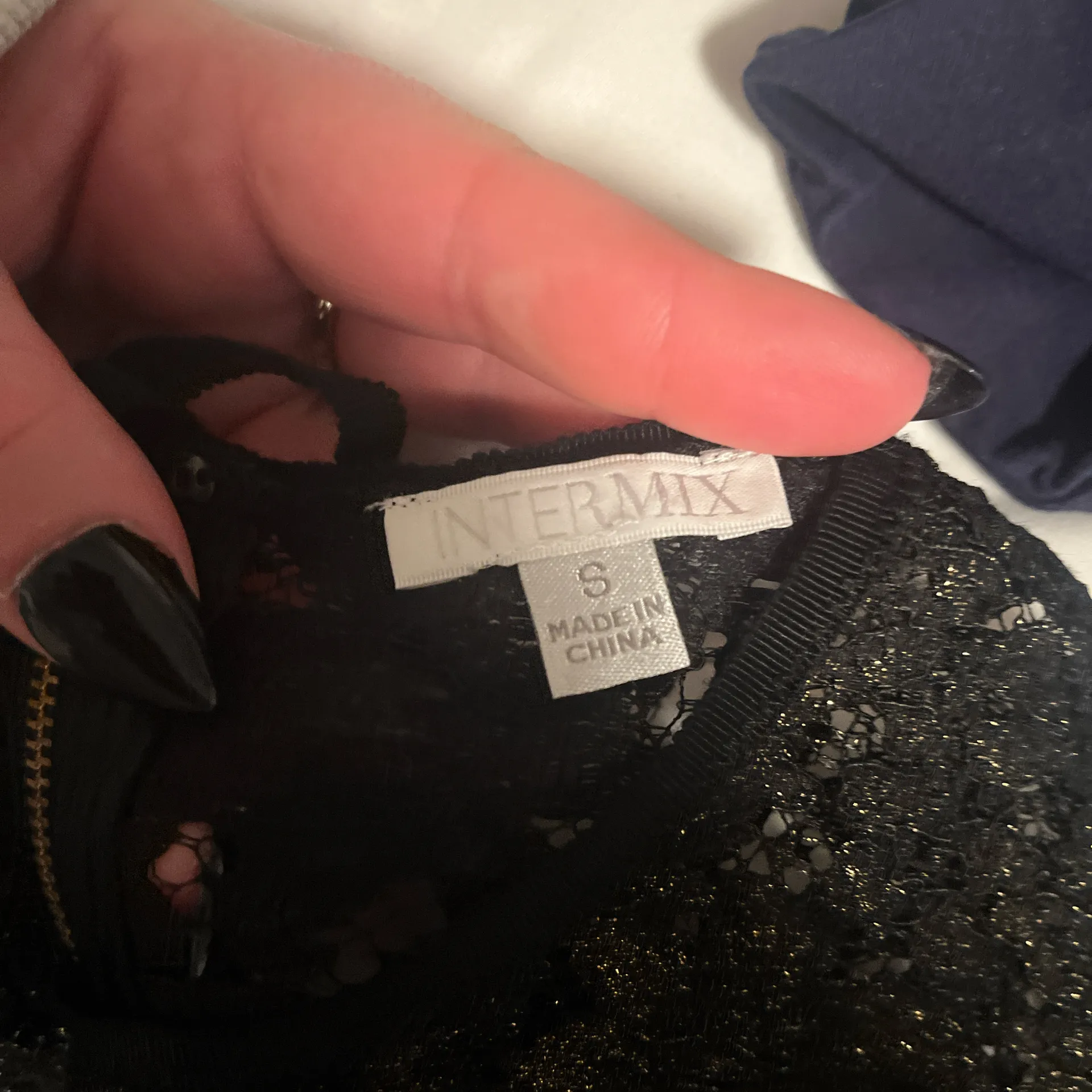 Black And Gold Top! - Image 4