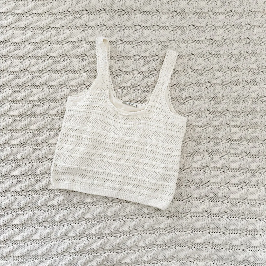 Abercrombie & Fitch Cream Crochet Tank Top - Image 2