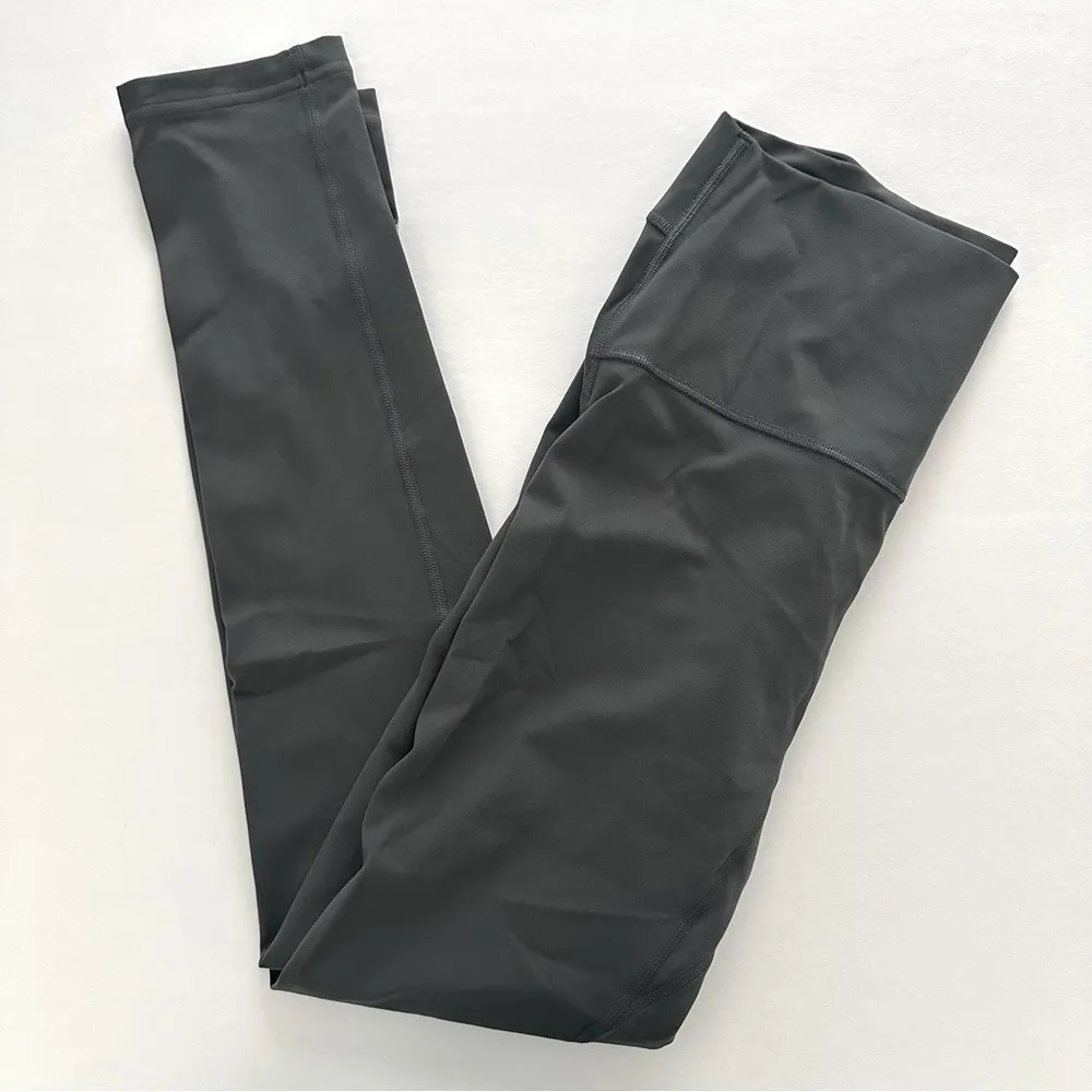 Gymshark S/M Legacy Regular Leggings & Legacy Sports Bra Set - Image 7