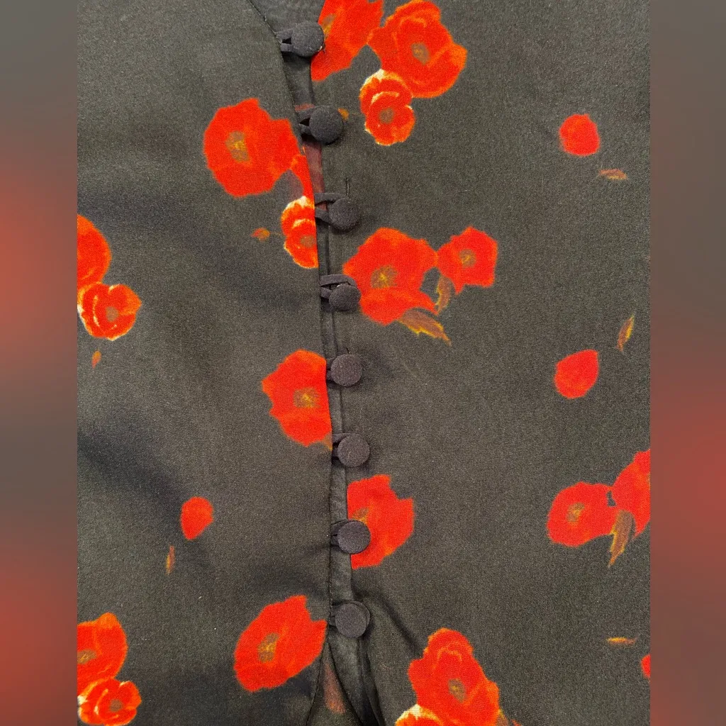 Intermix Silk Blouse, v neck, button front, long sleeve, size‎ Large - Image 8